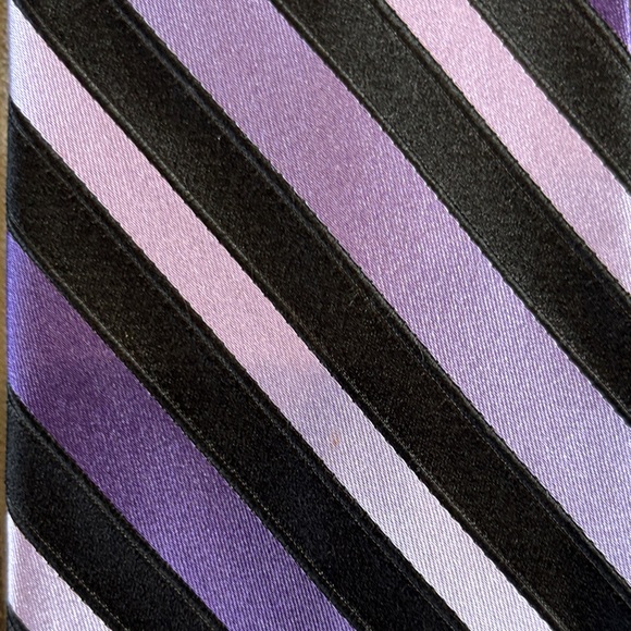 Assorted Tie Collection - Picture 7 of 10